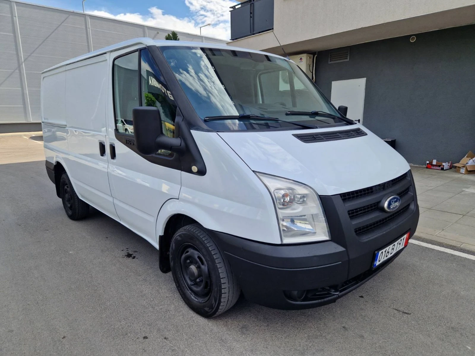 Ford Transit 2.2 / 86 к.с. - изображение 2