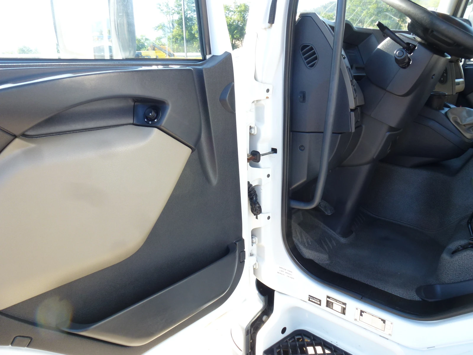 Renault Midlum 220 11990 кг. , снимка 12 - Камиони - 55693689