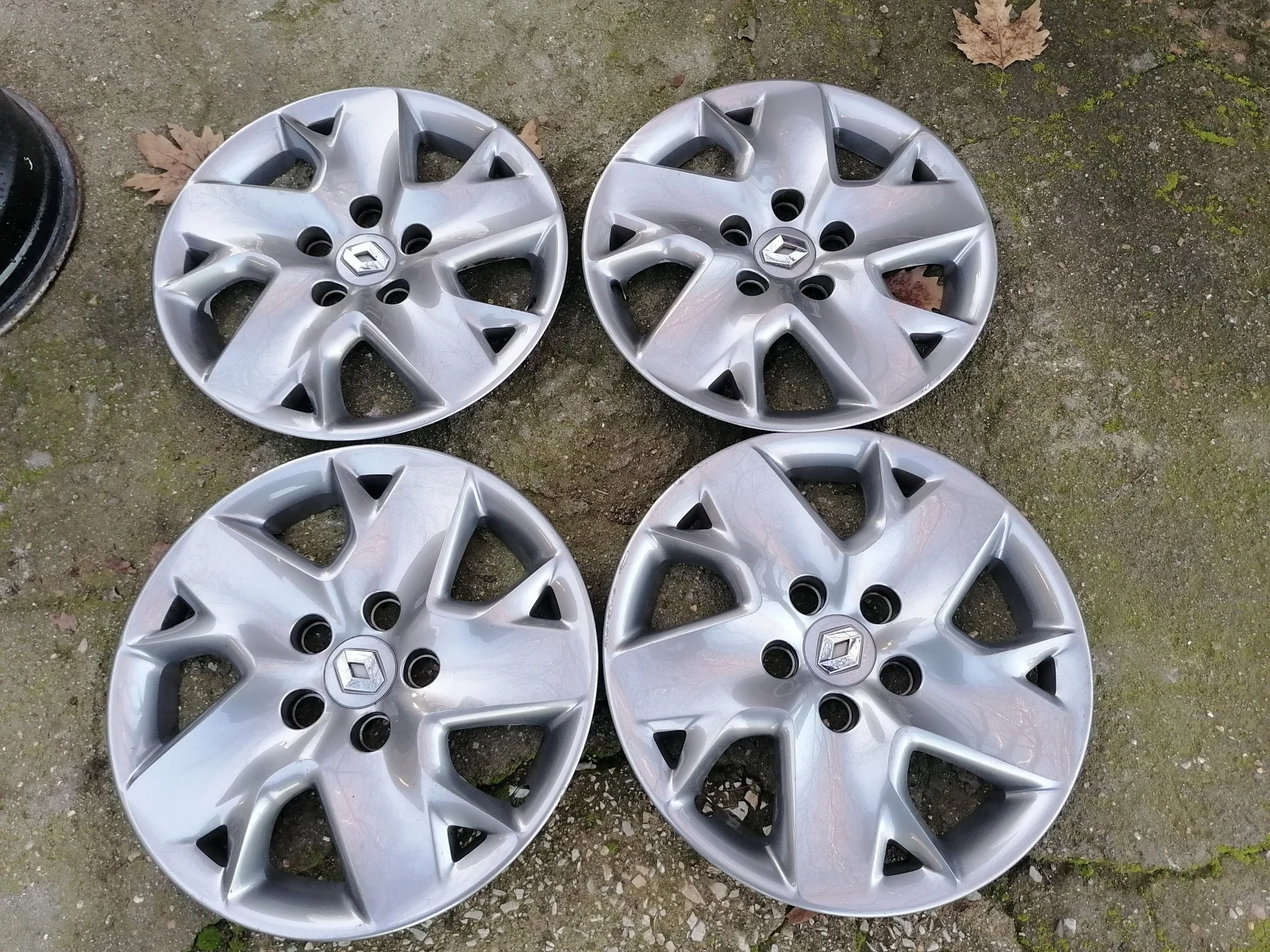 ���������� ������ �� Renault 16 ���� | Mobile.bg � ����������� 1