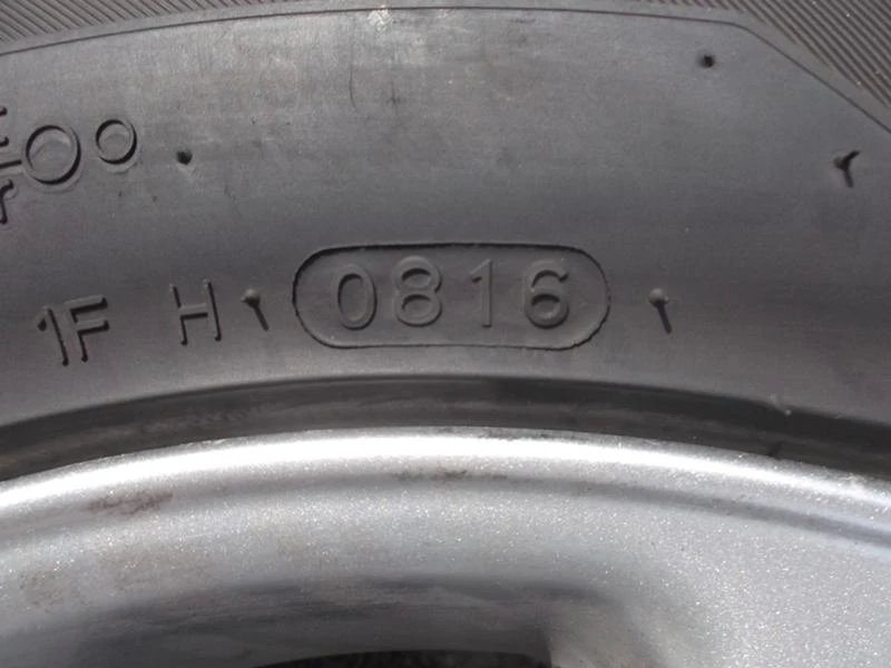 Гуми Летни 205/55R16, снимка 6 - Гуми и джанти - 22324647