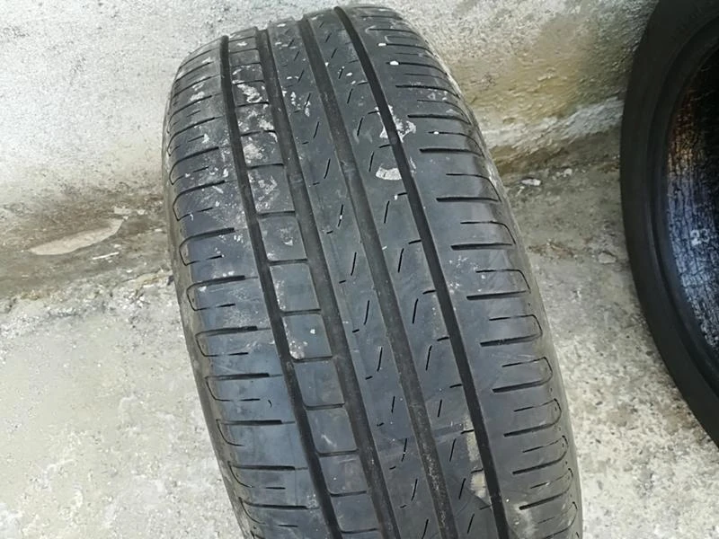 Гуми Летни 215/55R17, снимка 2 - Гуми и джанти - 21479484