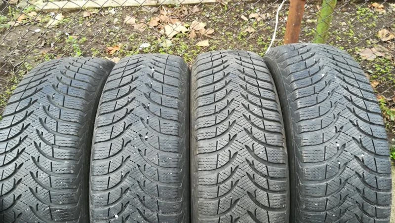 Гуми Зимни 185/60R15, снимка 2 - Гуми и джанти - 26787836