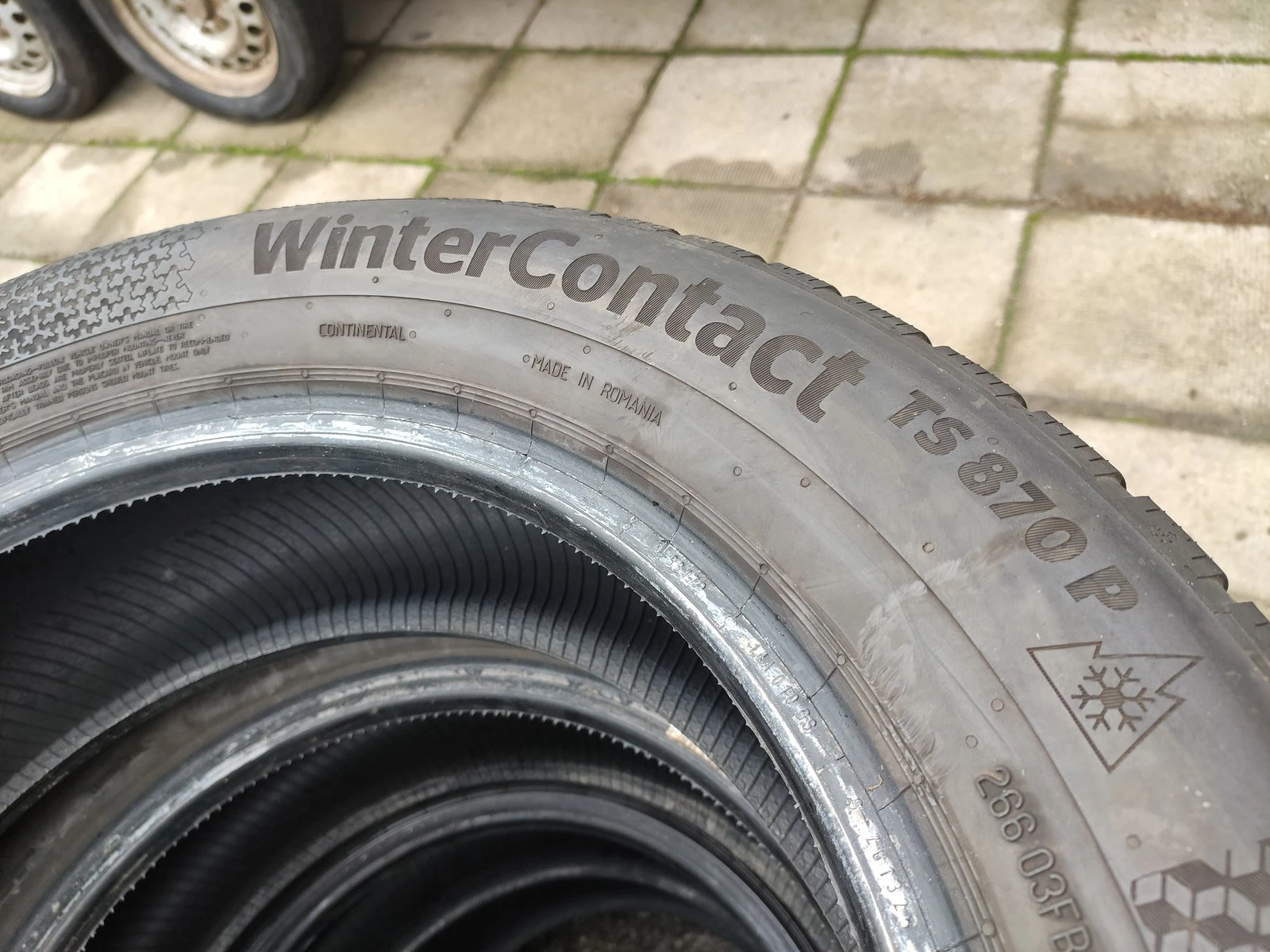 Гуми Зимни 225/55R17, снимка 6 - Гуми и джанти - 56729977
