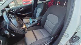 Mercedes-Benz GLA 180, снимка 10