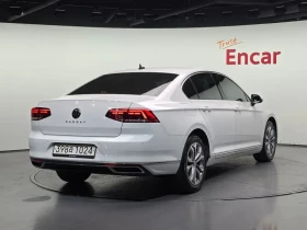 VW Passat 2.0 Tdi Premium, снимка 2