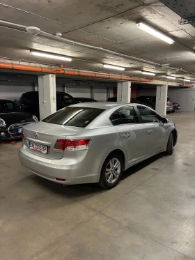 Toyota Avensis 1.8 VVTI - 100% История, снимка 7