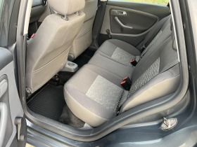 Seat Ibiza 1.4 I, снимка 13 - Автомобили и джипове - 45858146