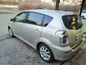 Toyota Corolla verso d4d, снимка 1