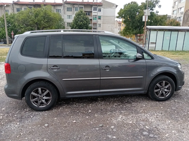 VW Touran FULL LED PANO, снимка 6 - Автомобили и джипове - 47077581