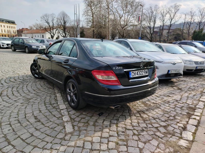 Mercedes-Benz C 220, снимка 4 - Автомобили и джипове - 49528219