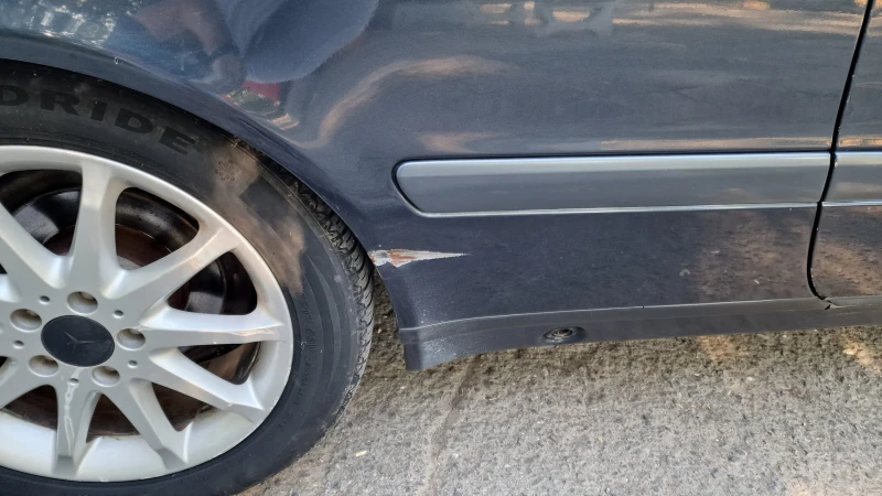 Mercedes-Benz CLK 230 Kompressor, снимка 8 - Автомобили и джипове - 52690096