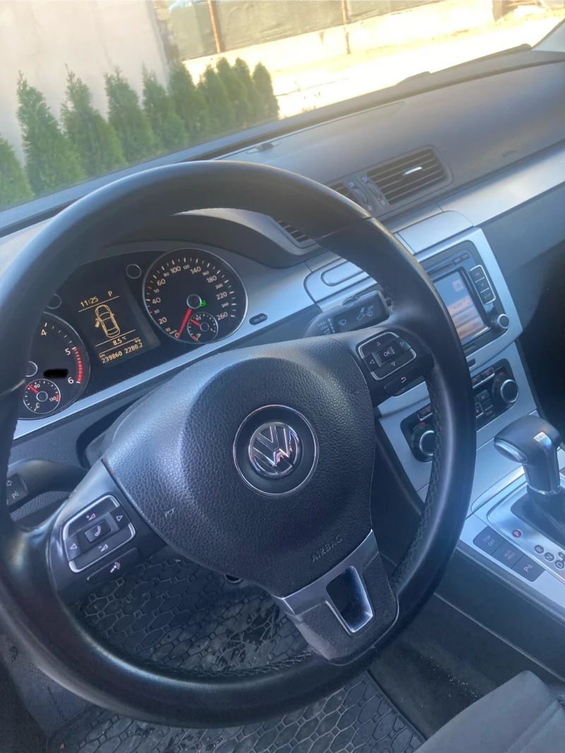 VW Passat DSG 2.0 COMMON RAIL, снимка 9 - Автомобили и джипове - 52118032