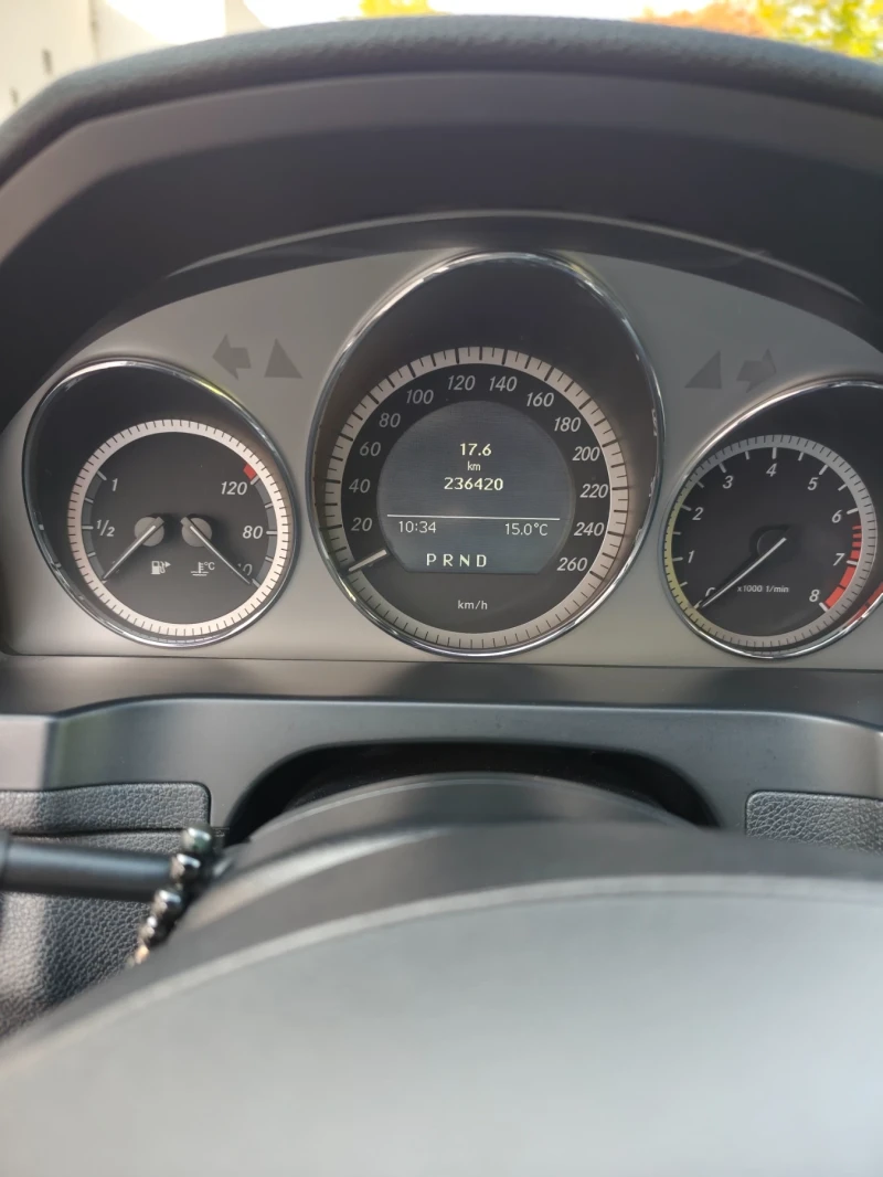 Mercedes-Benz C 200, снимка 7 - Автомобили и джипове - 52419495