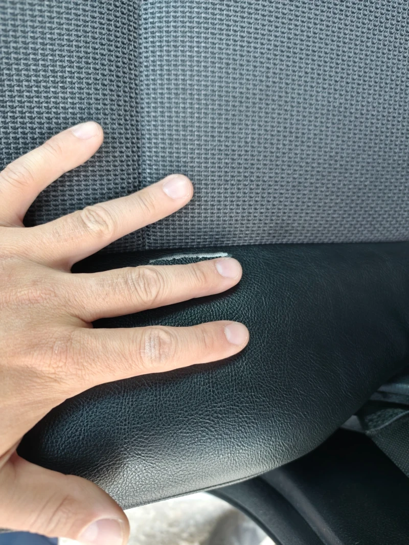 Mercedes-Benz C 200, снимка 8 - Автомобили и джипове - 52419495