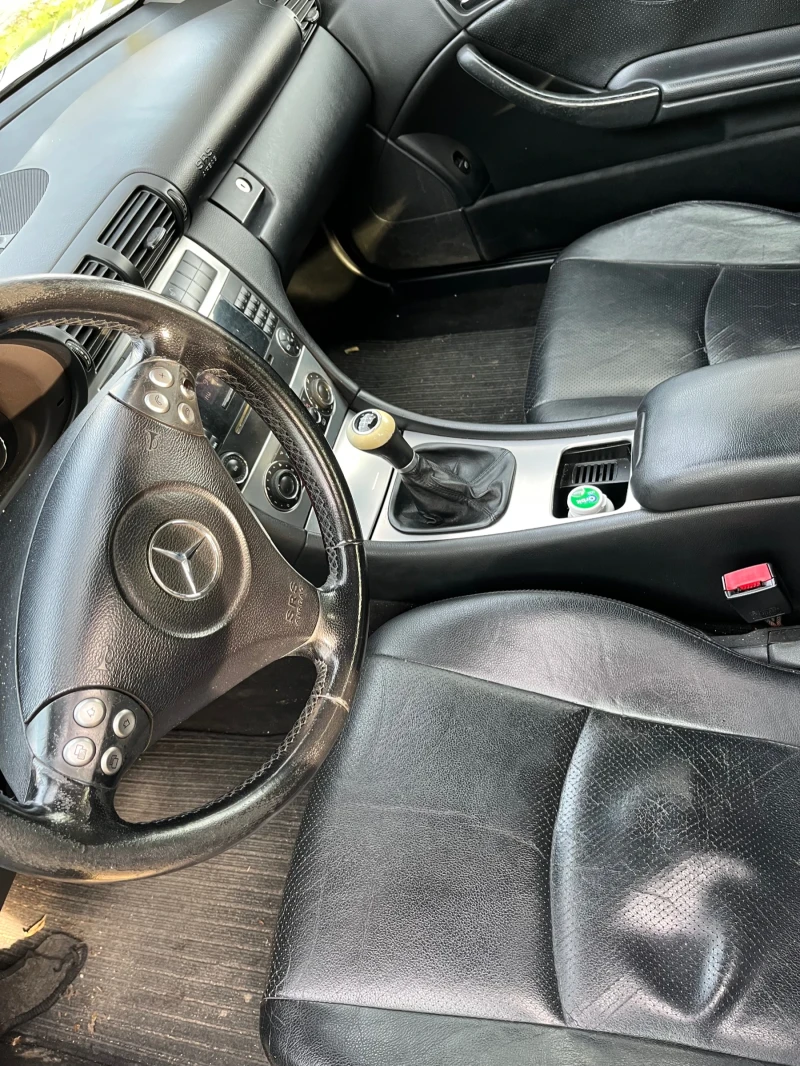 Mercedes-Benz C 220, снимка 4 - Автомобили и джипове - 52628293