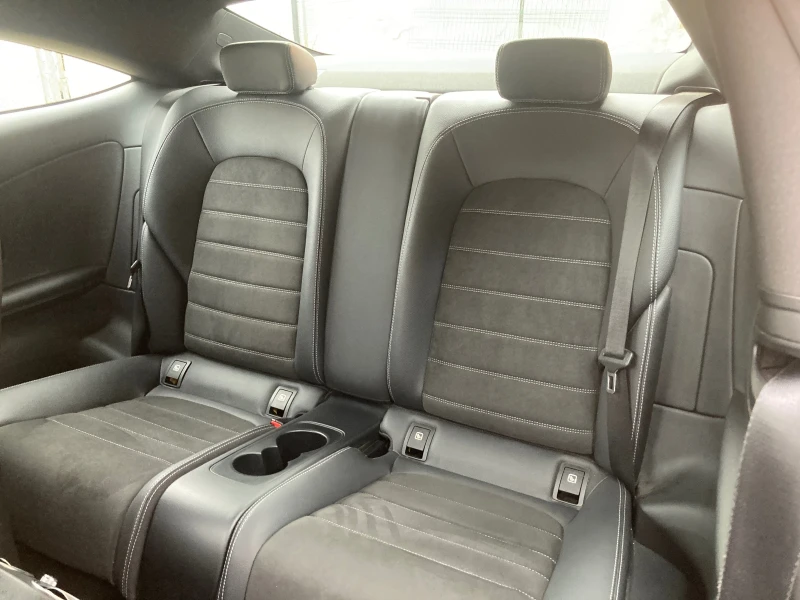Mercedes-Benz C 250 AMG 4 MATIC 9G-TRONIC, снимка 13 - Автомобили и джипове - 53100361