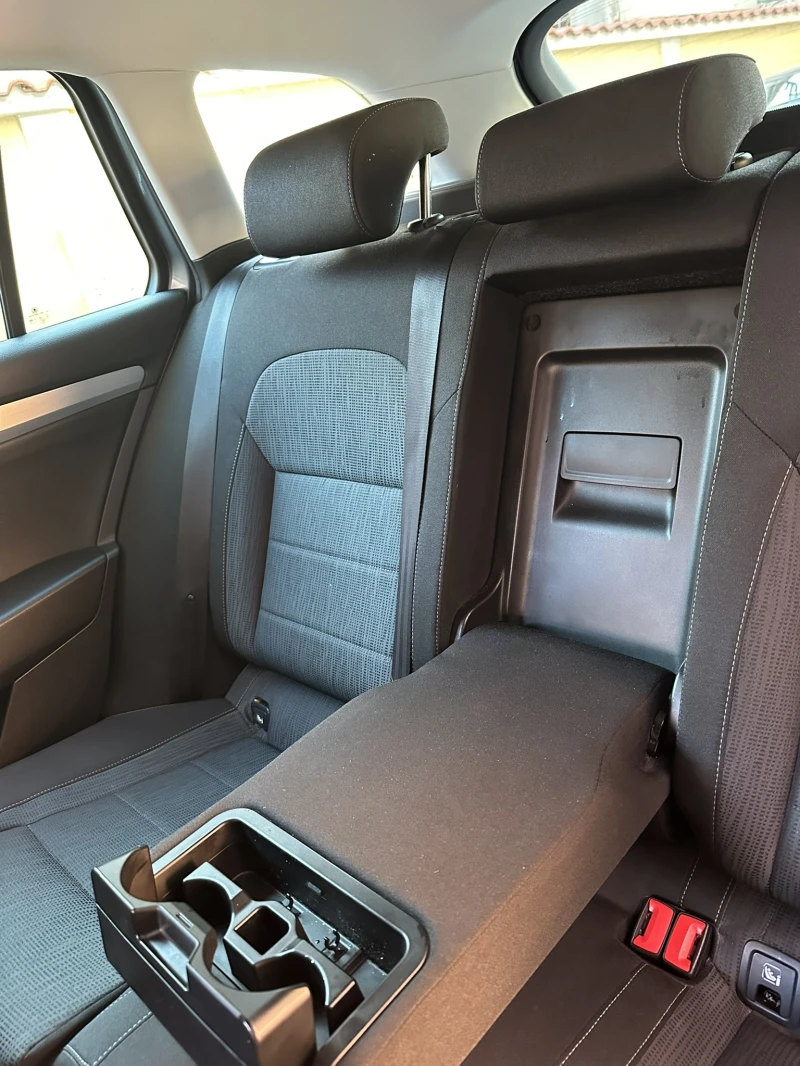 Skoda Superb 2.0TDI, снимка 14 - Автомобили и джипове - 53262502