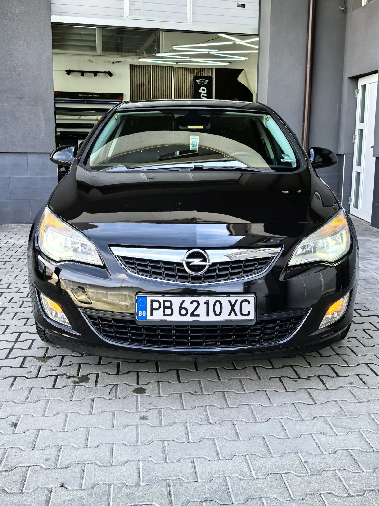 Opel Astra, снимка 1