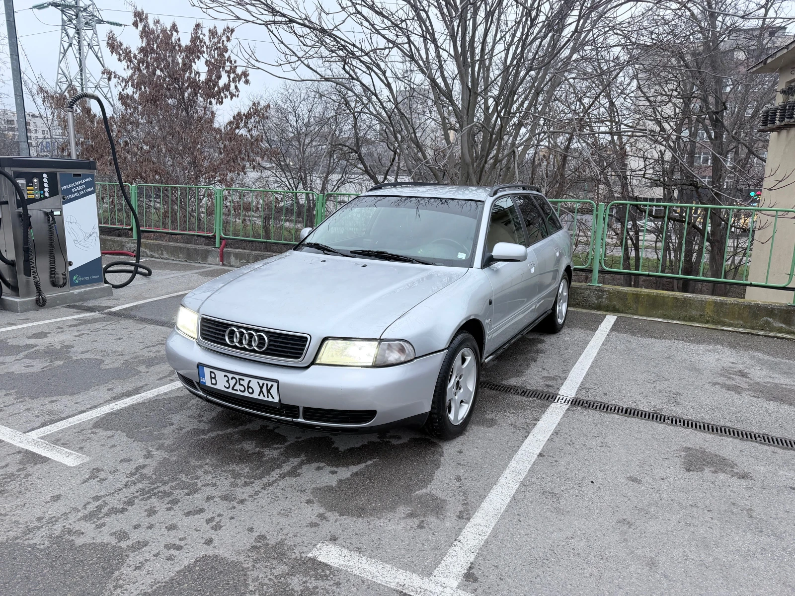 Audi A4 1.9 TDI, снимка 1