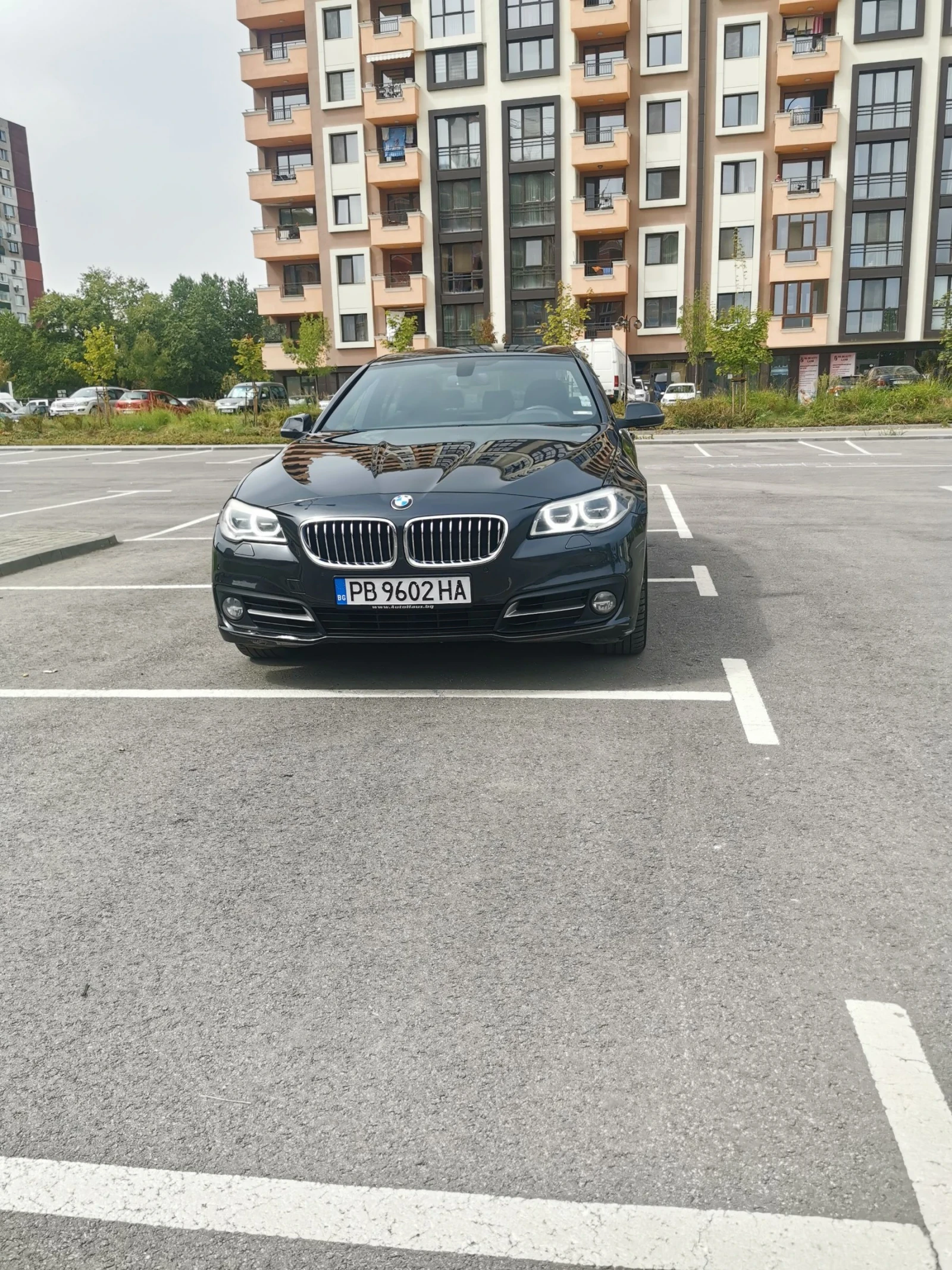 BMW 530 xDrive, 318 hp, Дигитално табло - изображение 2