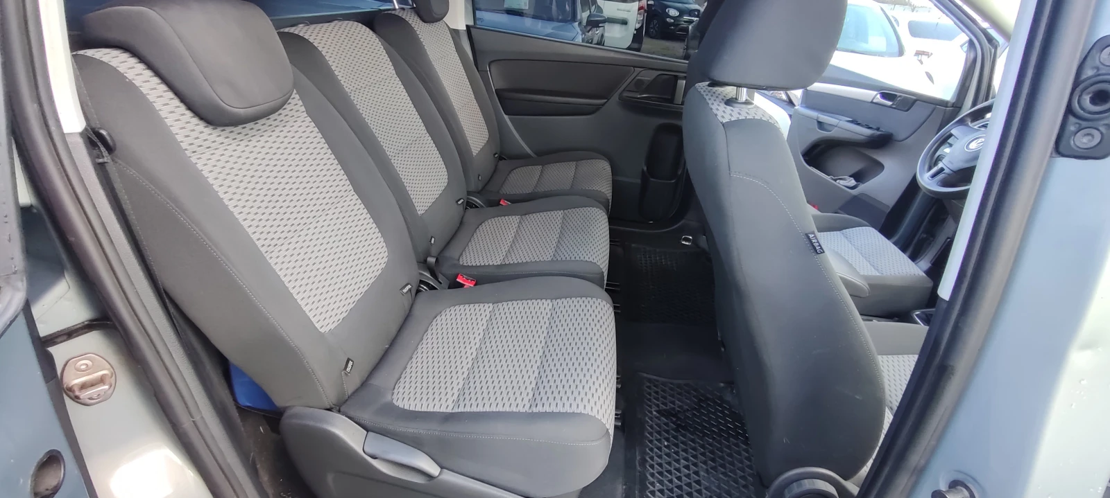 VW Sharan 2.0TDI - 140к.с. 20010г Лизинг Бартер | Mobile.bg — изображение 14