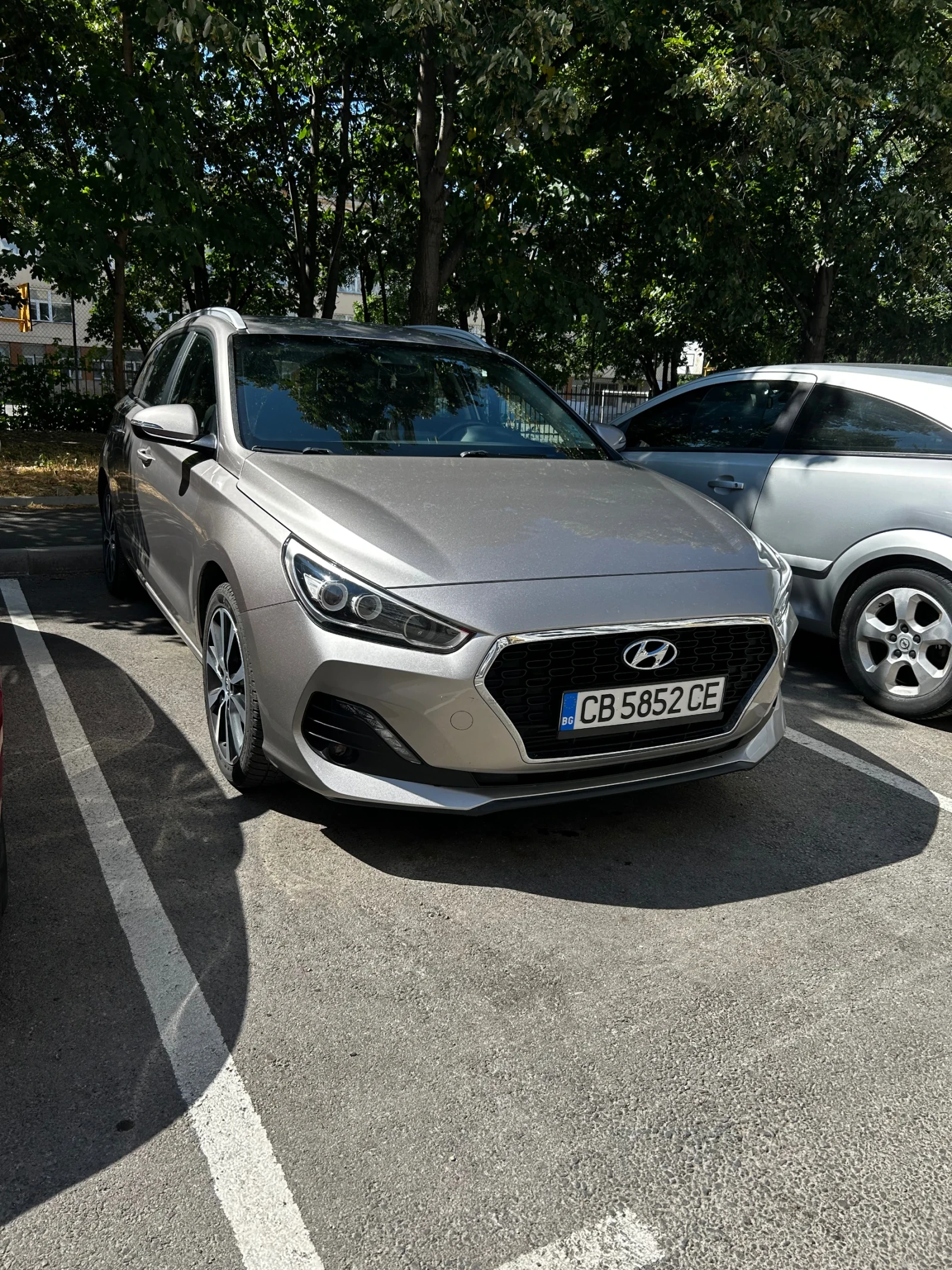 Hyundai I30 1.6 CRDI - изображение 2