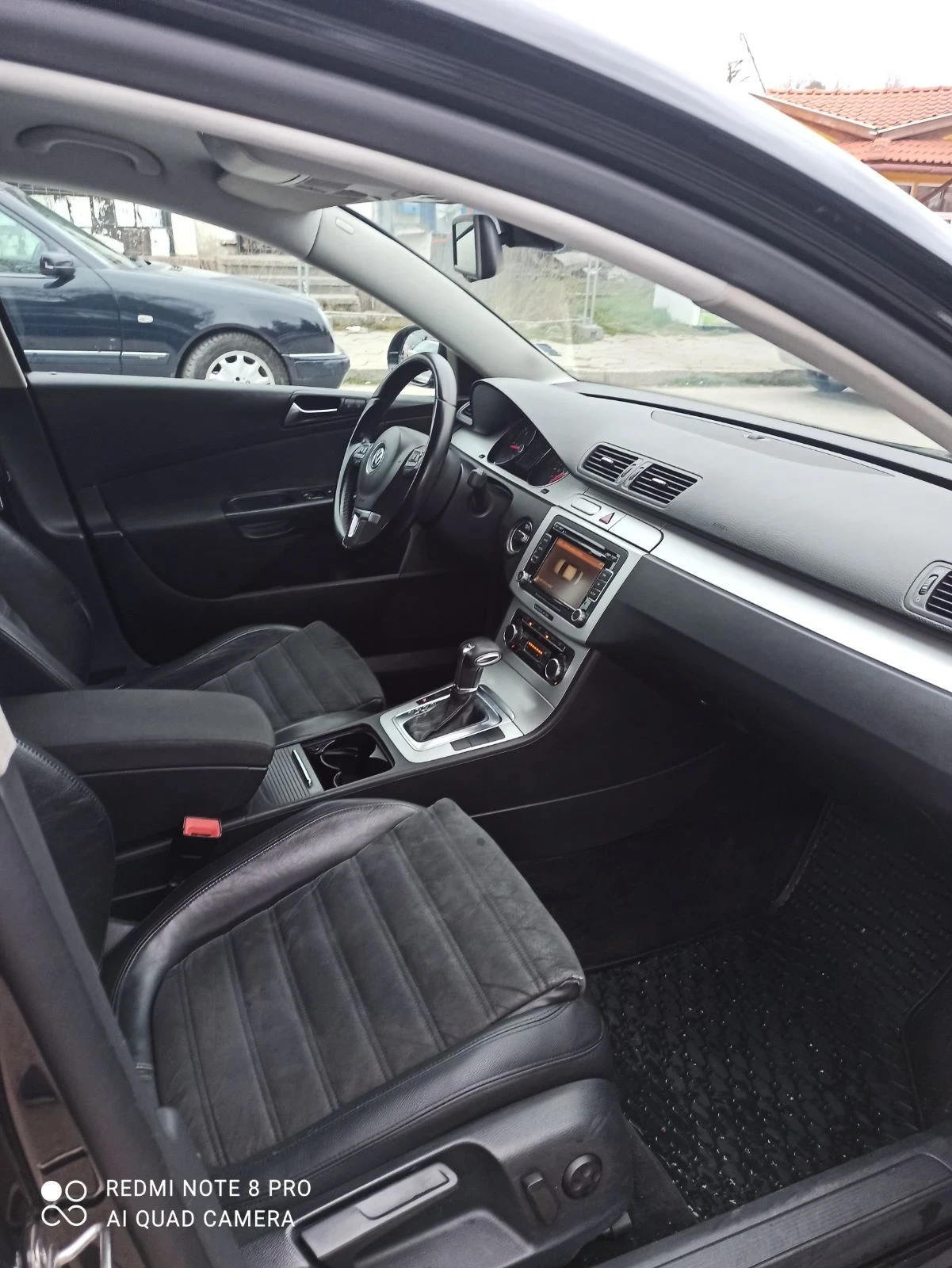 VW Passat DSG 2.0 COMMON RAIL, снимка 10 - Автомобили и джипове - 52118032