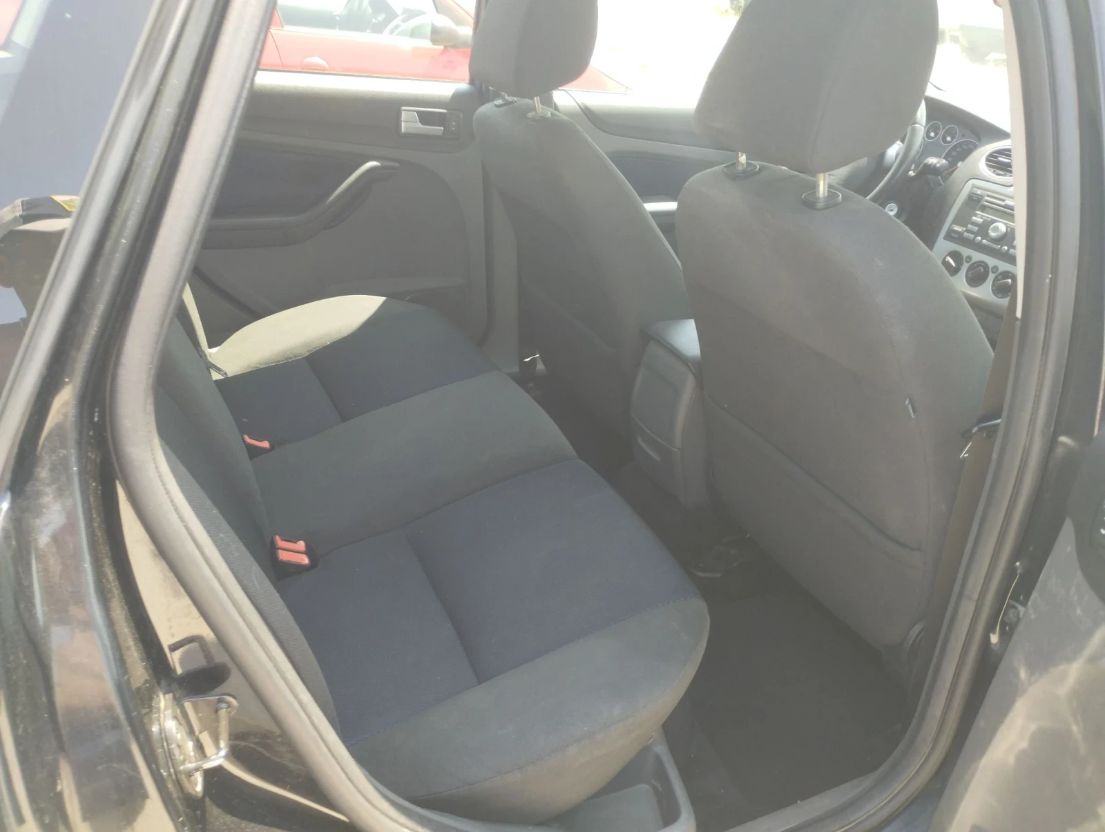 Ford Focus 1.6 - изображение 5