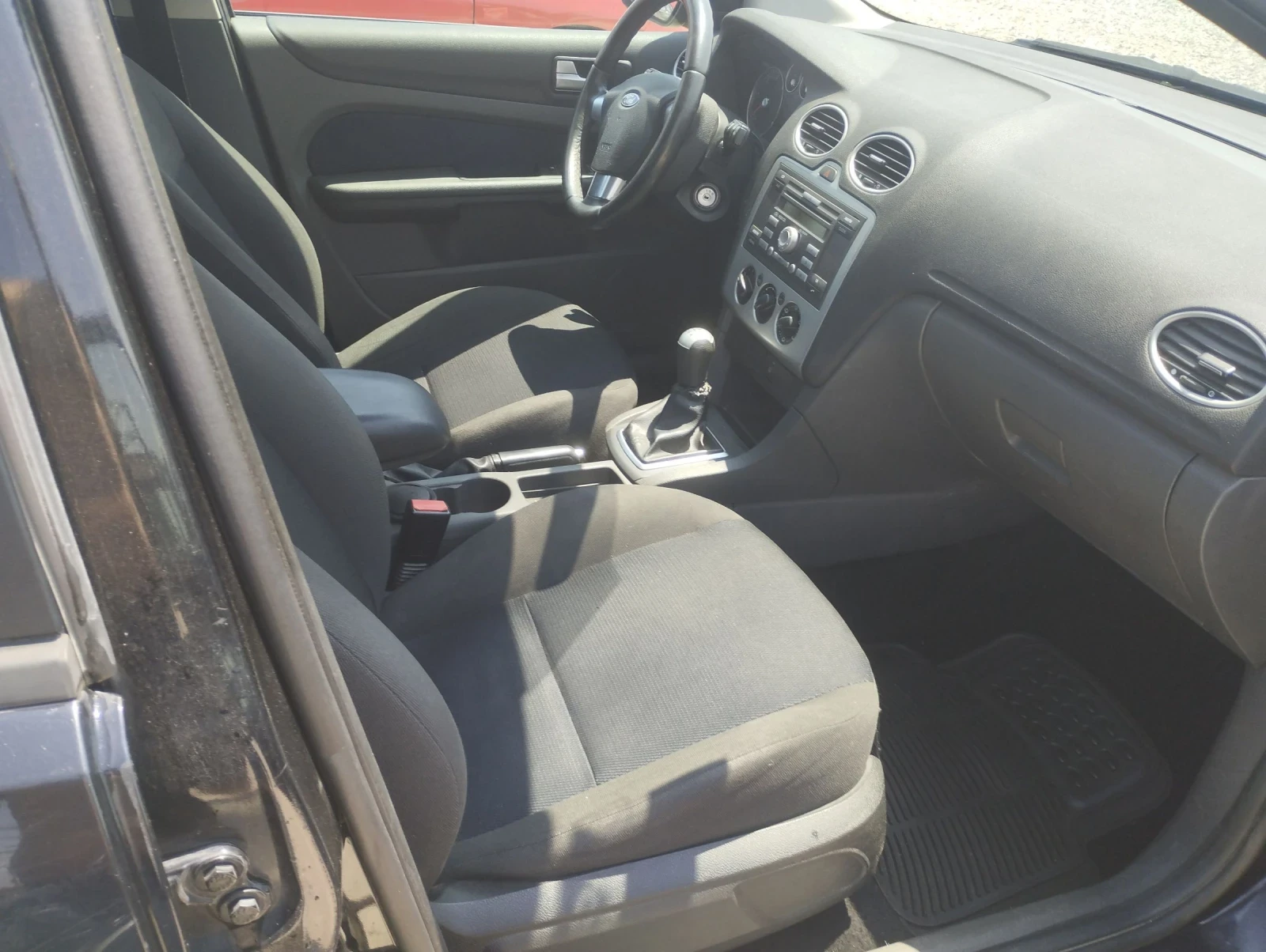 Ford Focus 1.6 - изображение 6