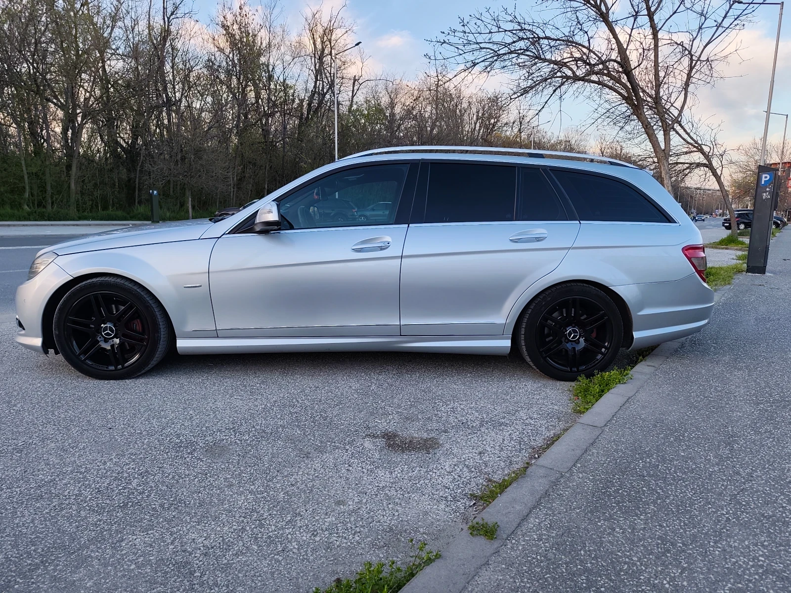 Mercedes-Benz C 200, снимка 5 - Автомобили и джипове - 54185297