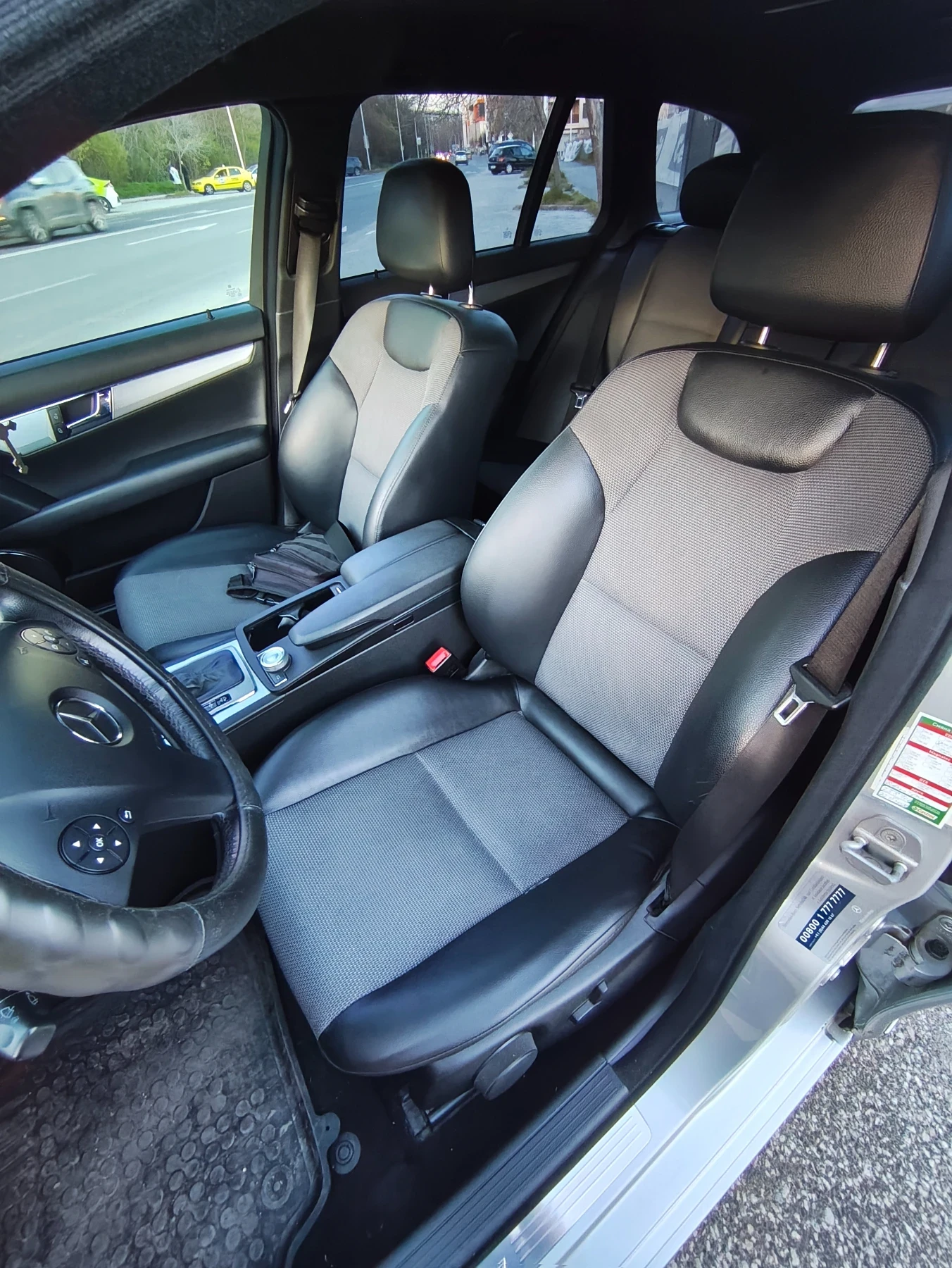 Mercedes-Benz C 200, снимка 7 - Автомобили и джипове - 54185297