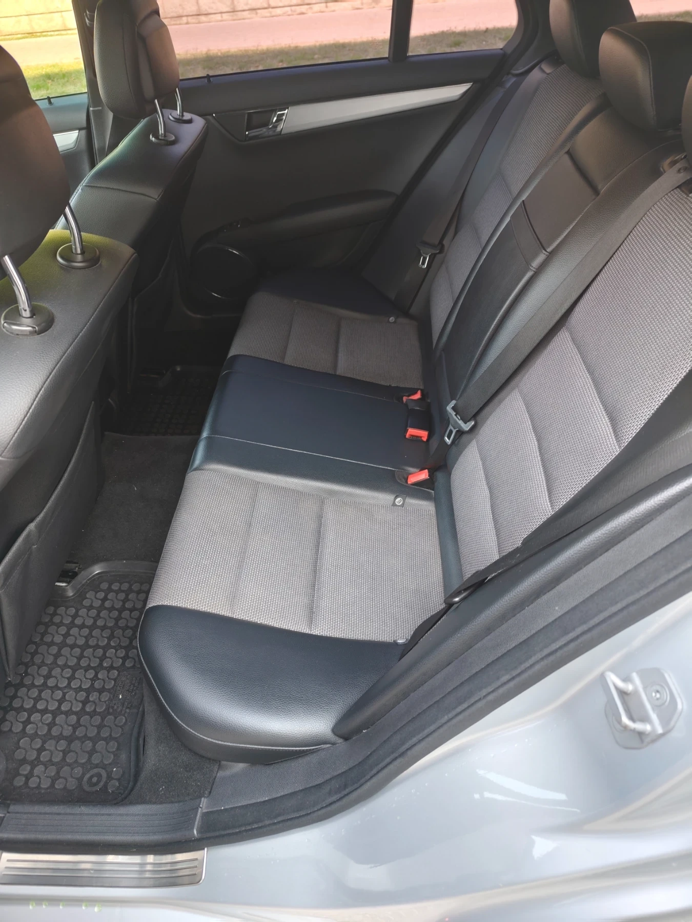 Mercedes-Benz C 200  - изображение 9