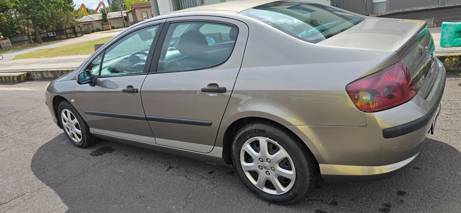 Peugeot 407 Esplanade - изображение 10