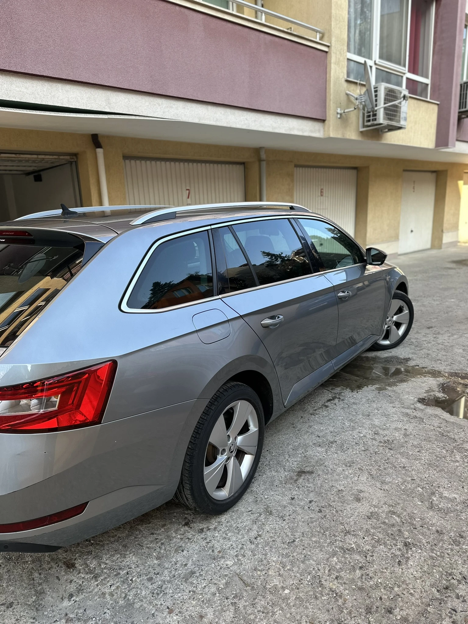 Skoda Superb 2.0TDI - изображение 5