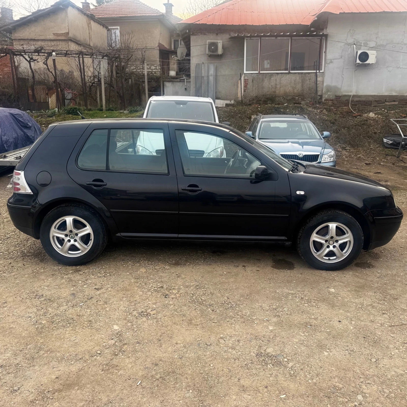 VW Golf 1.9TDI-90* GT* KLIMATRONIK*  - изображение 5