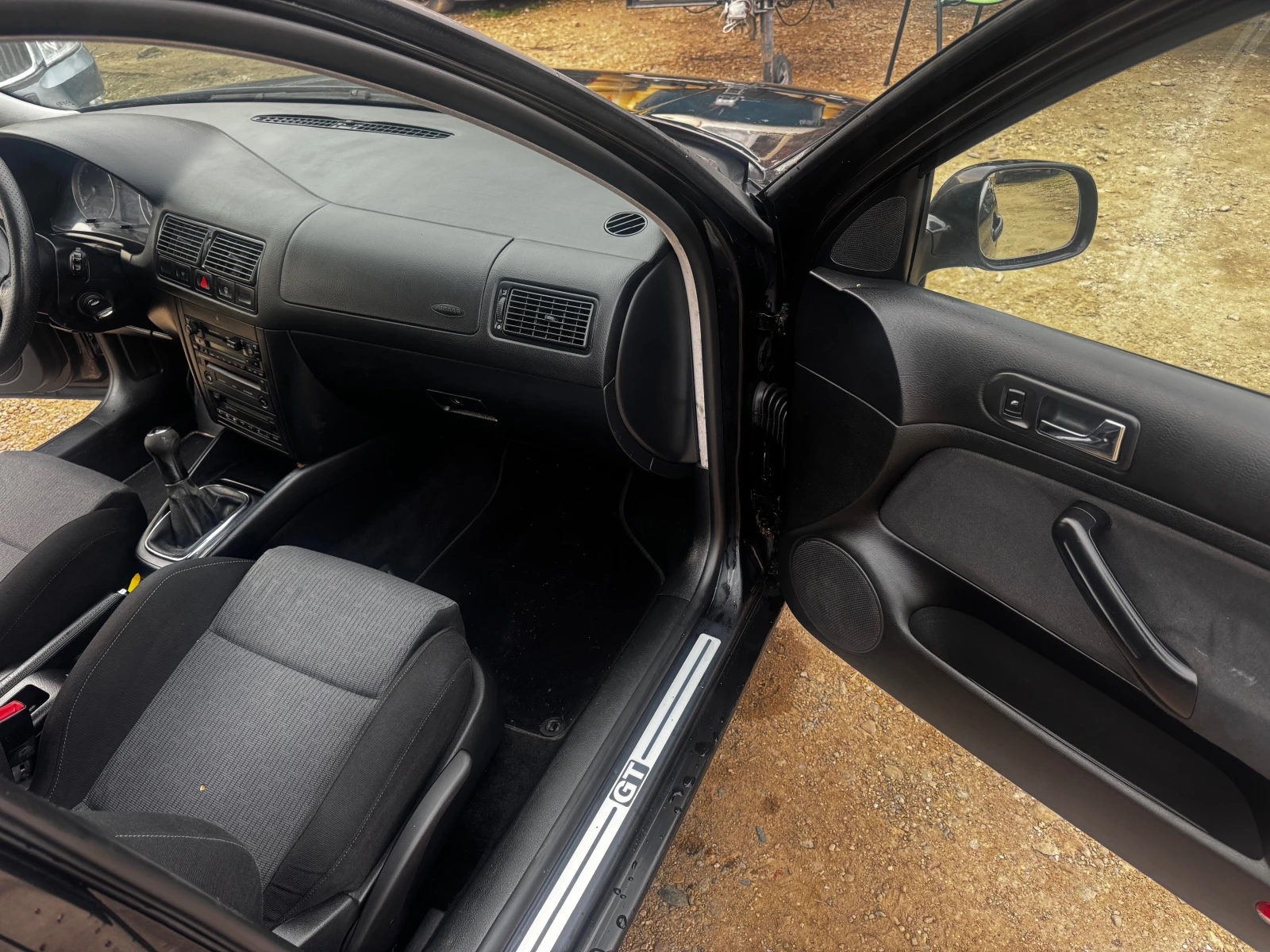 VW Golf 1.9TDI-90* GT* KLIMATRONIK*  - изображение 10