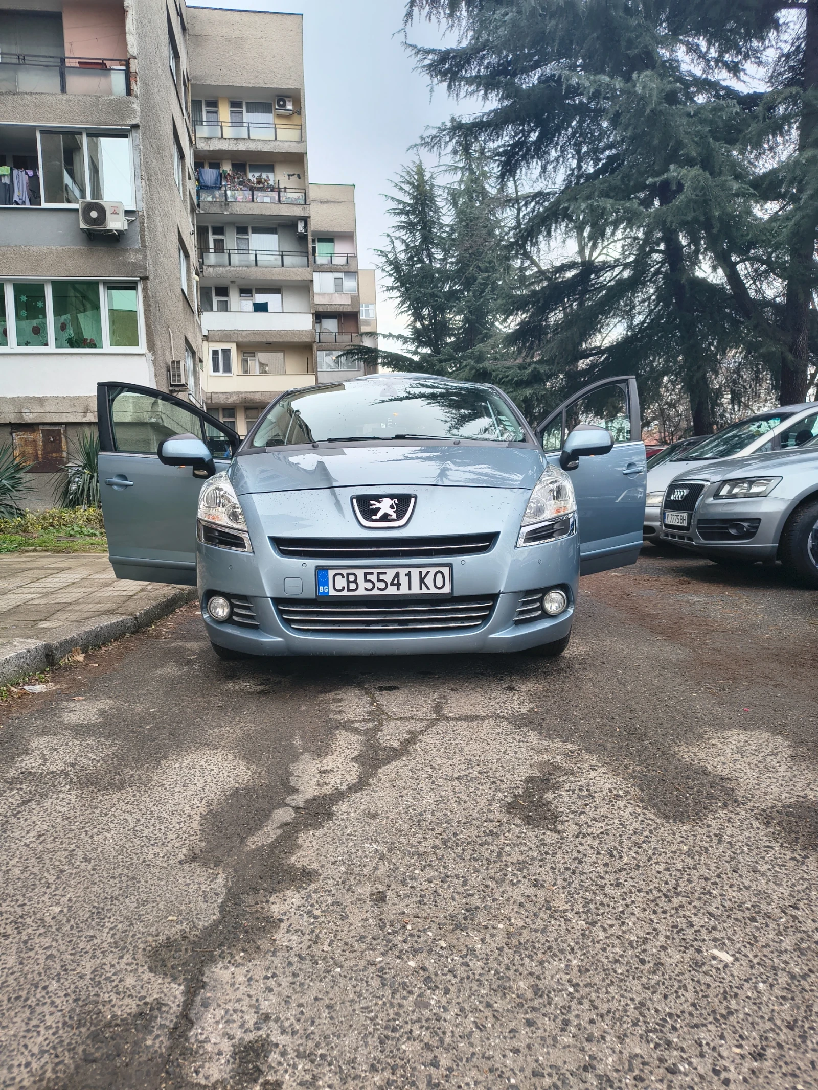 Peugeot 5008 1.6 бензин , снимка 2 - Автомобили и джипове - 53795393