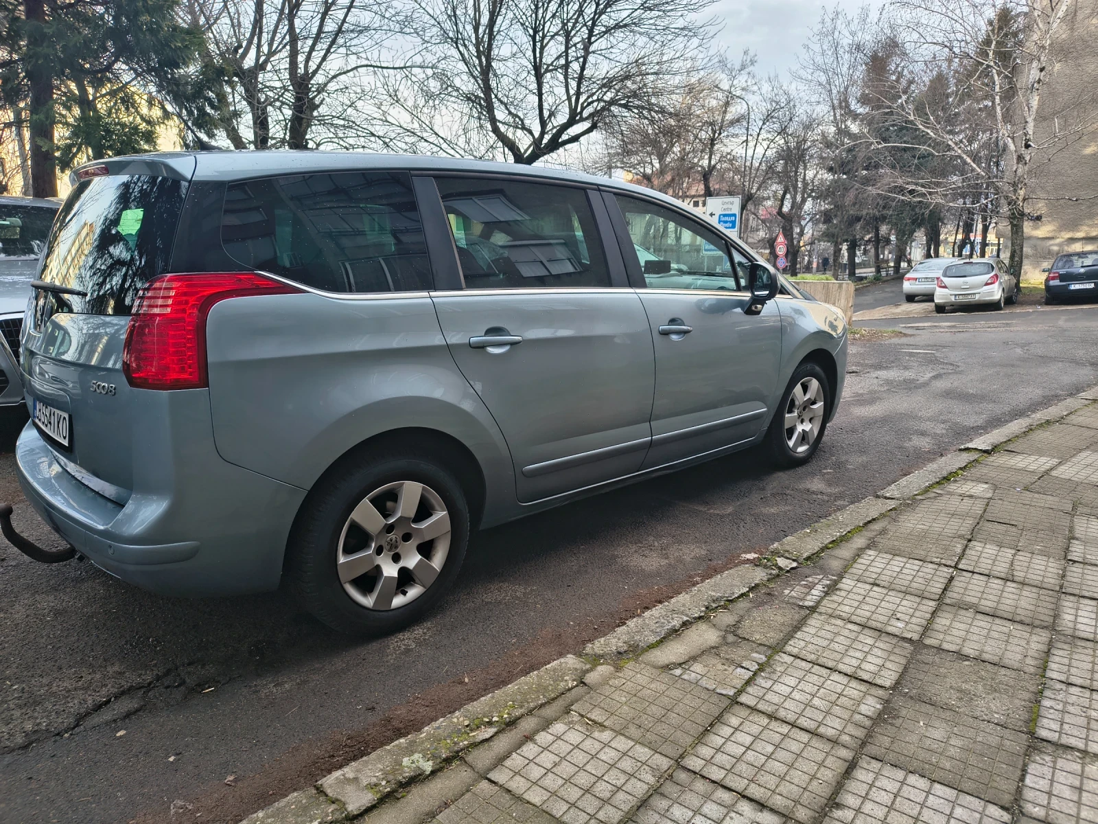 Peugeot 5008 1.6 бензин , снимка 4 - Автомобили и джипове - 53795393