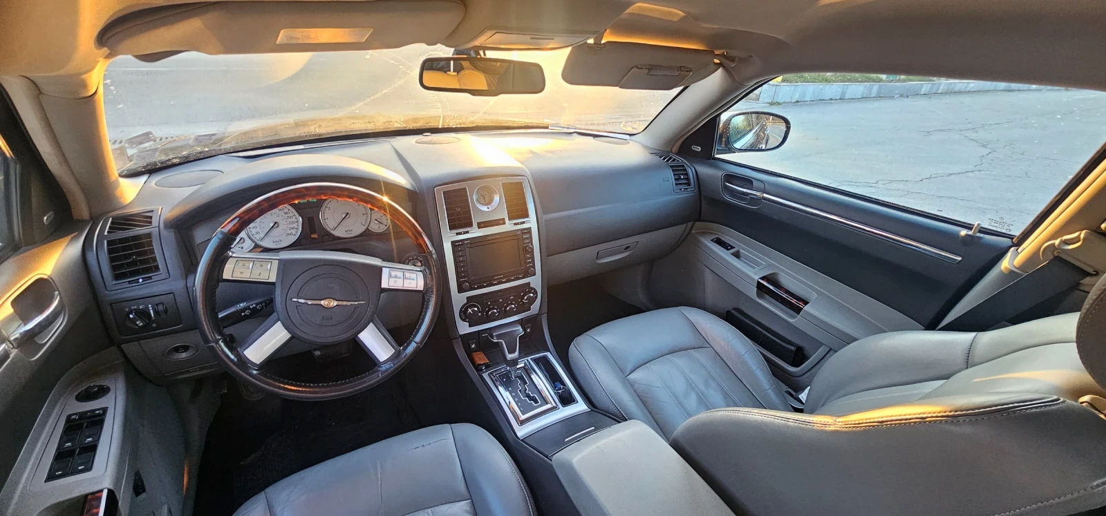 Chrysler 300c 3.5i Газ  СПЕШНО, снимка 6 - Автомобили и джипове - 53811469