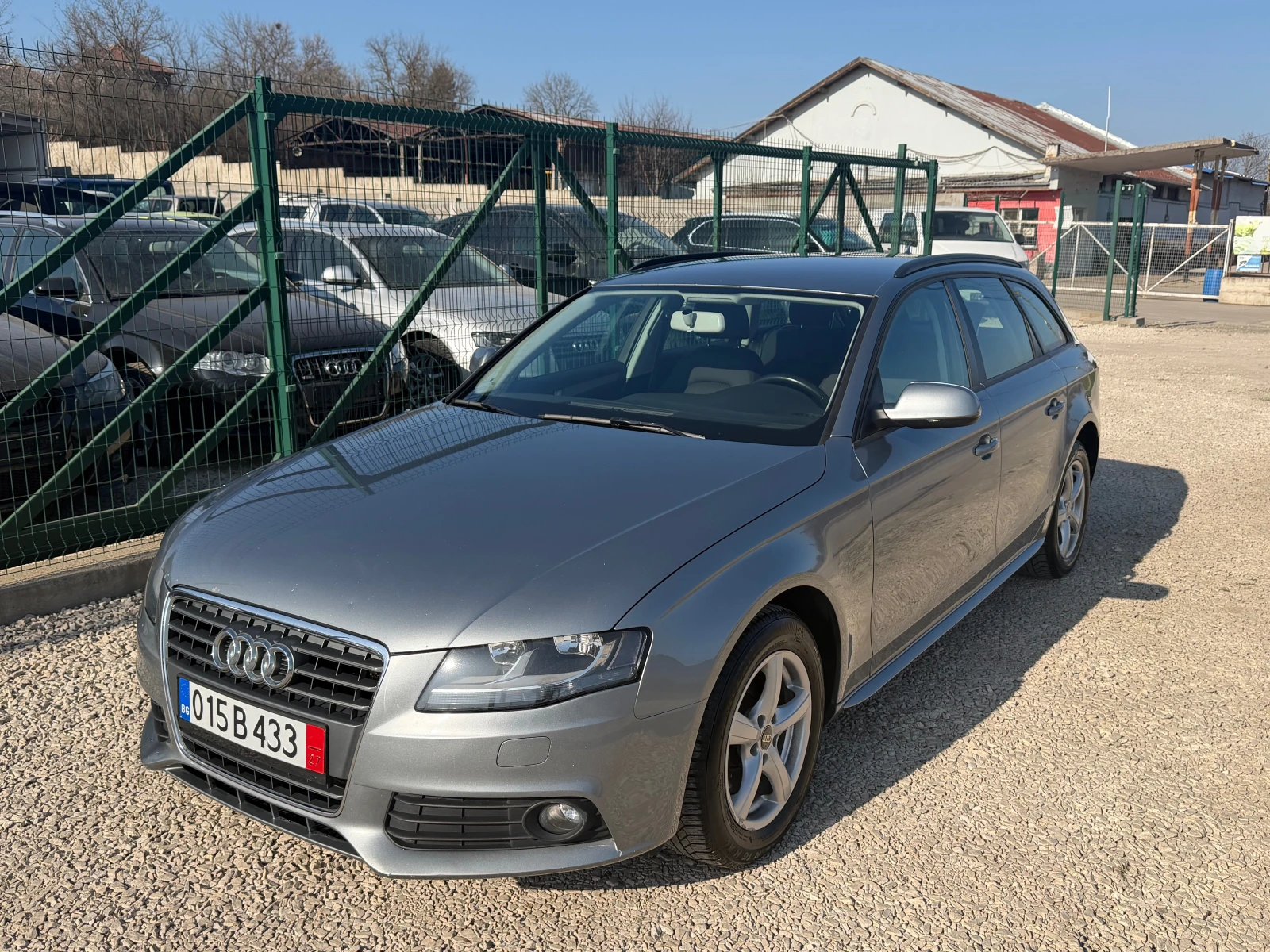 Audi A4 2.0TDI Автомат  Навигация подгрев , снимка 3 - Автомобили и джипове - 53844390