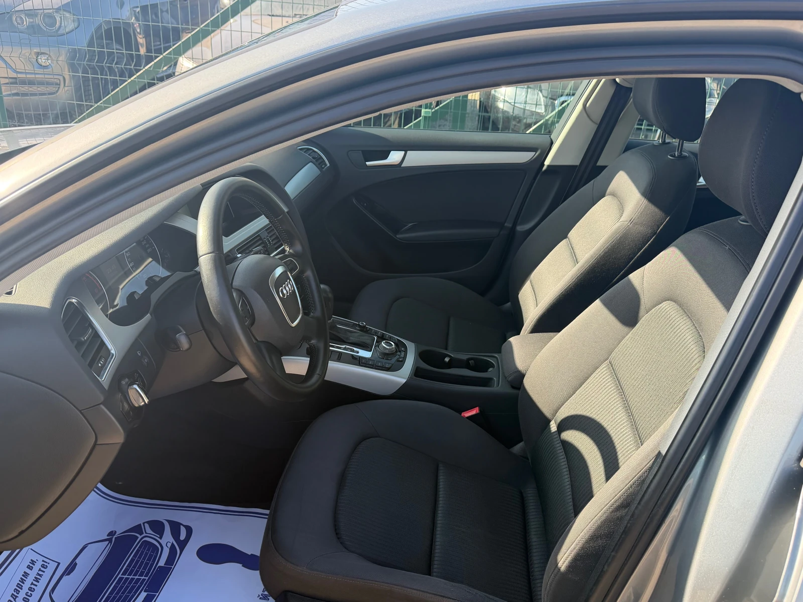 Audi A4 2.0TDI Автомат  Навигация подгрев , снимка 9 - Автомобили и джипове - 53844390