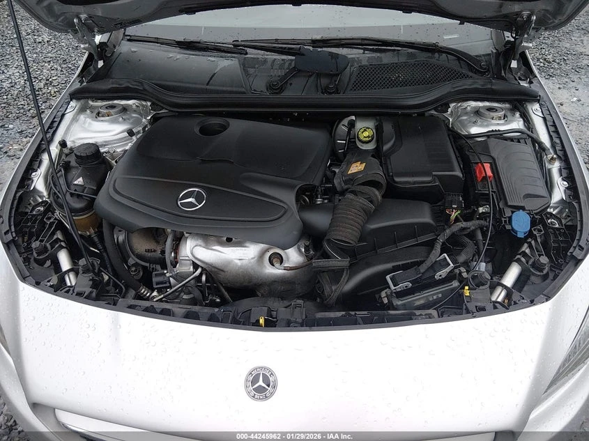 Mercedes-Benz CLA 250 2l, снимка 10 - Автомобили и джипове - 53911111