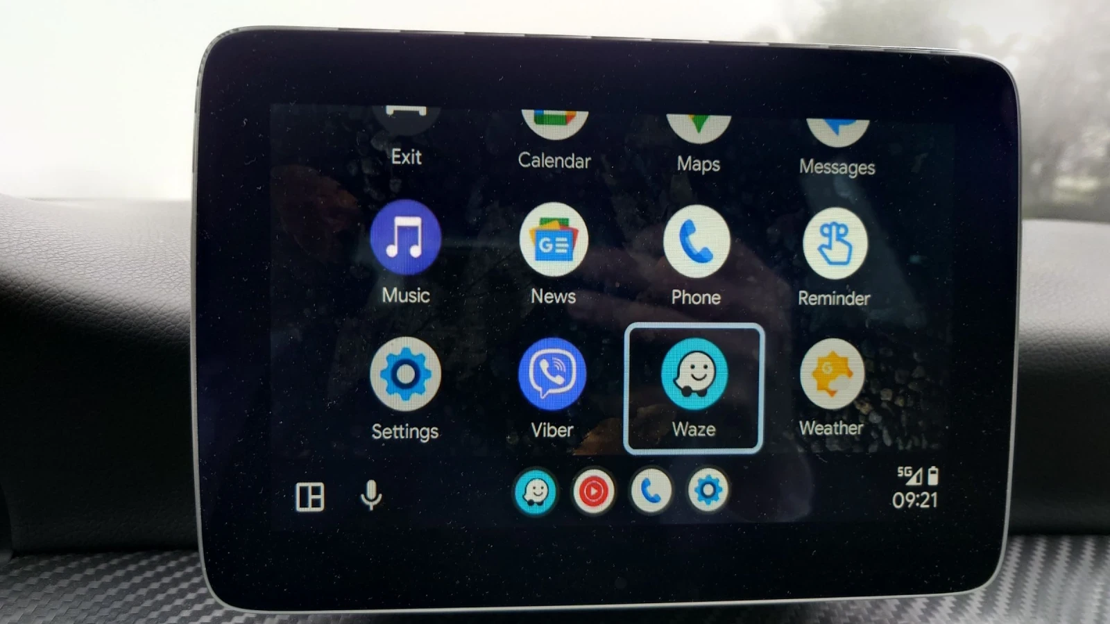 Mercedes-Benz GLA 180, снимка 11 - Автомобили и джипове - 53912991