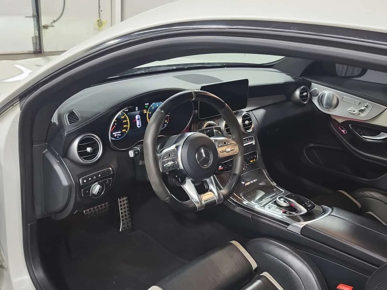 Mercedes-Benz C 63 AMG S  CARFAX | Mobile.bg � ����������� 8