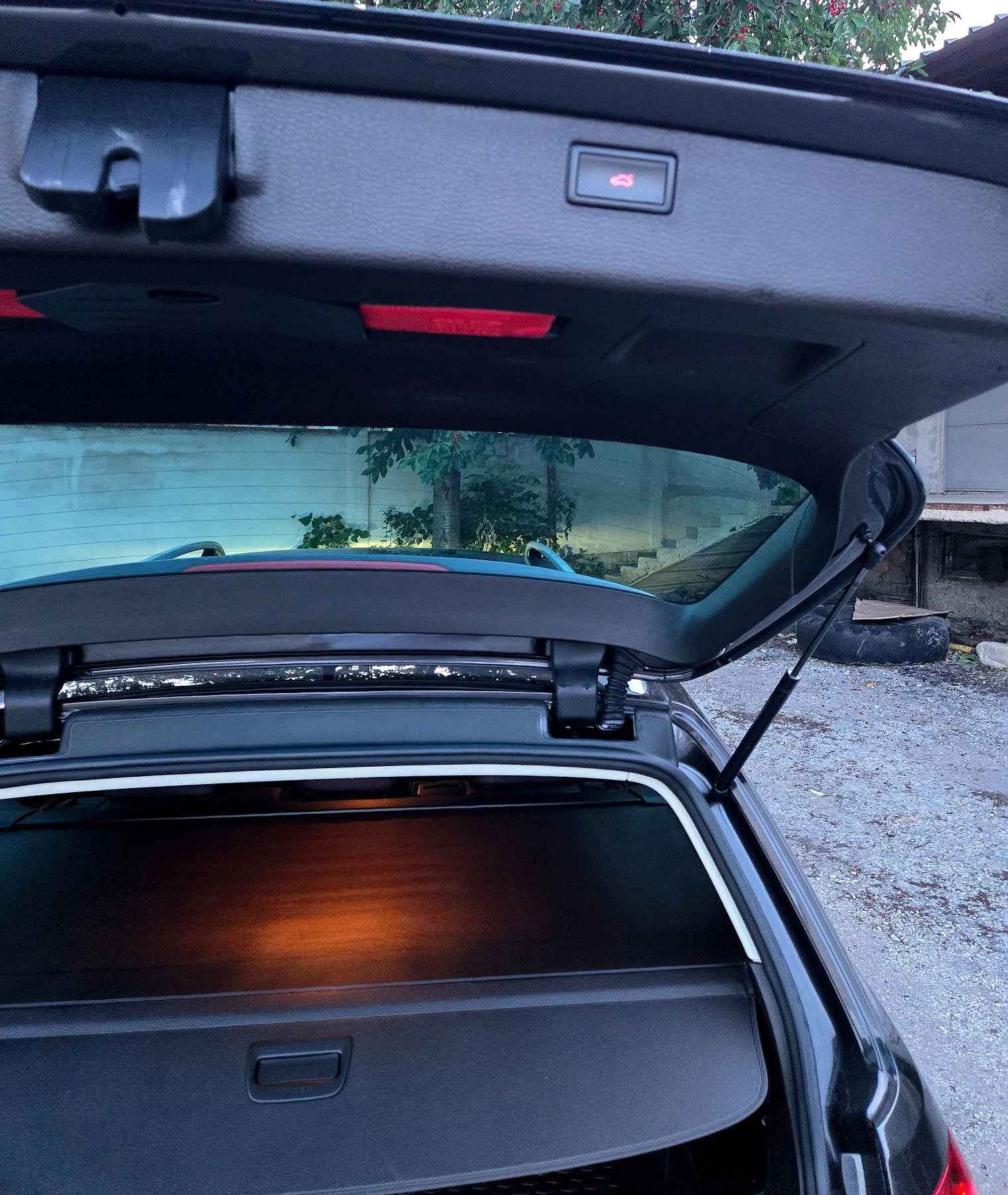 VW Passat R line Швейцария, снимка 11 - Автомобили и джипове - 55003765