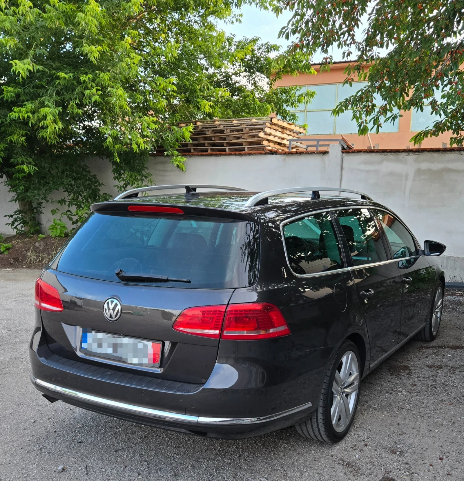 VW Passat R line Швейцария, снимка 4 - Автомобили и джипове - 55003765
