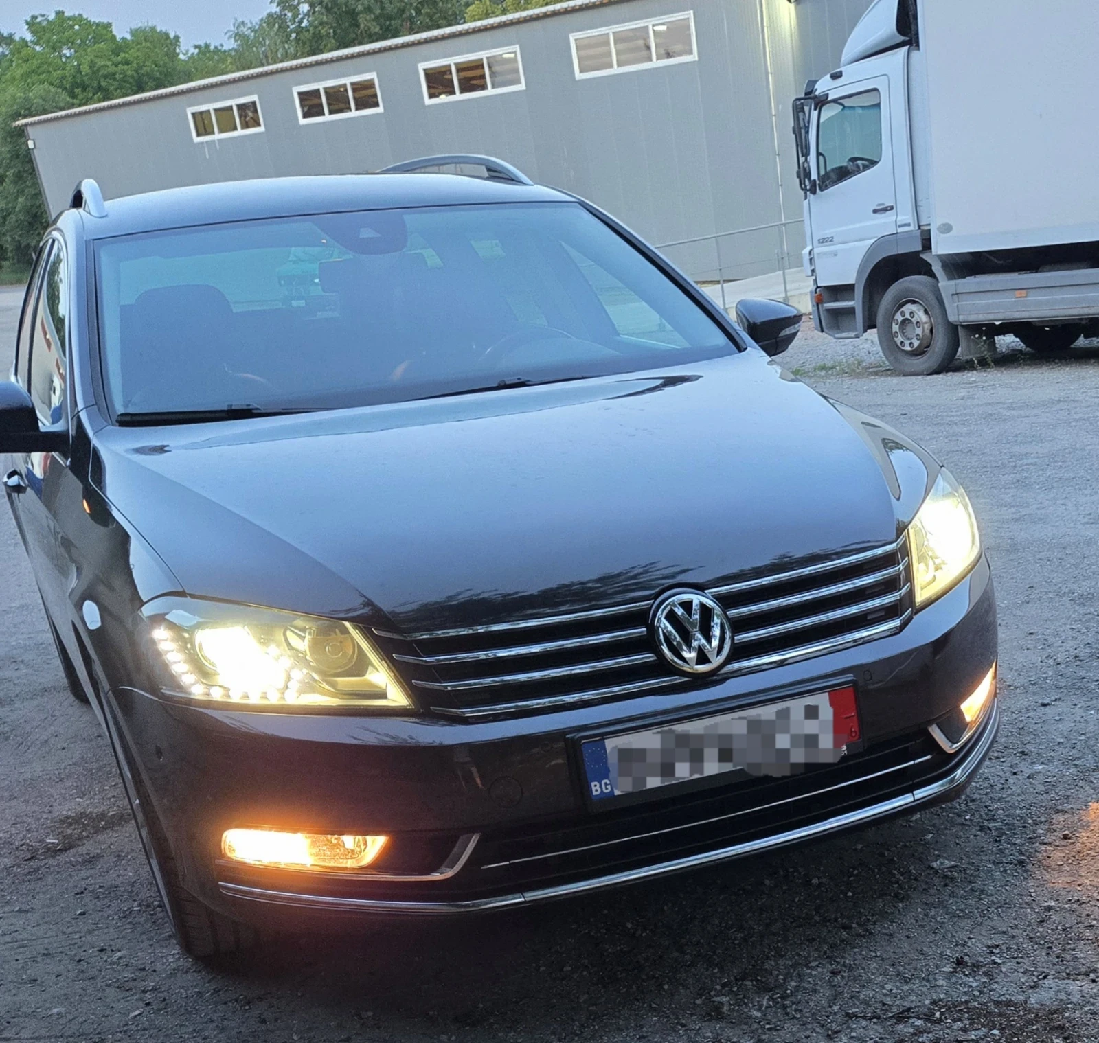 VW Passat R line Швейцария, снимка 8 - Автомобили и джипове - 55003765