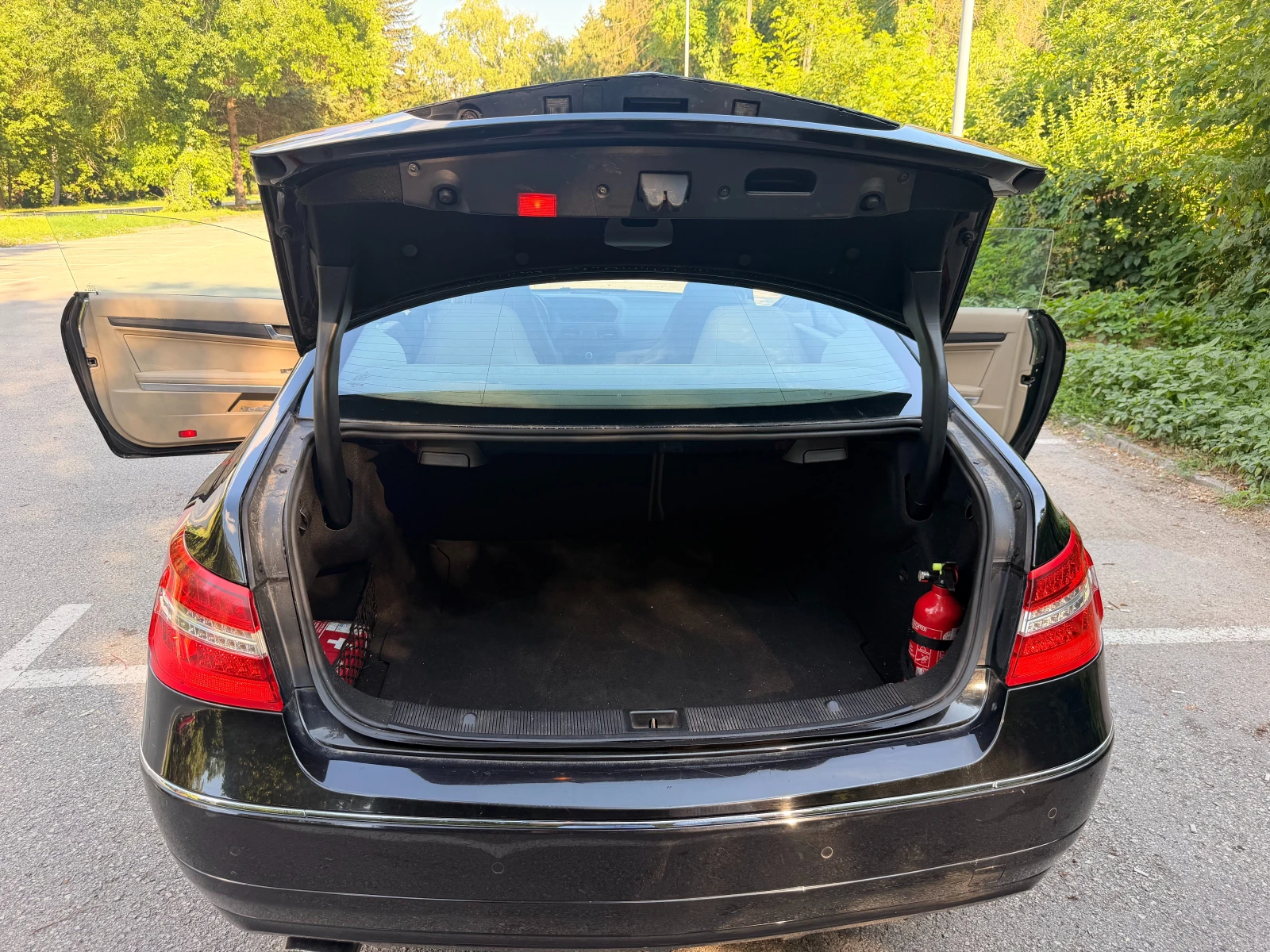Mercedes-Benz E 250, снимка 10 - Автомобили и джипове - 55365981