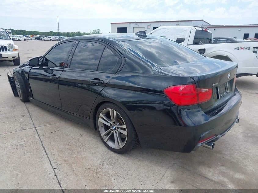 BMW 335 xDrive Автокредит Цена до България, снимка 5 - Автомобили и джипове - 55443386