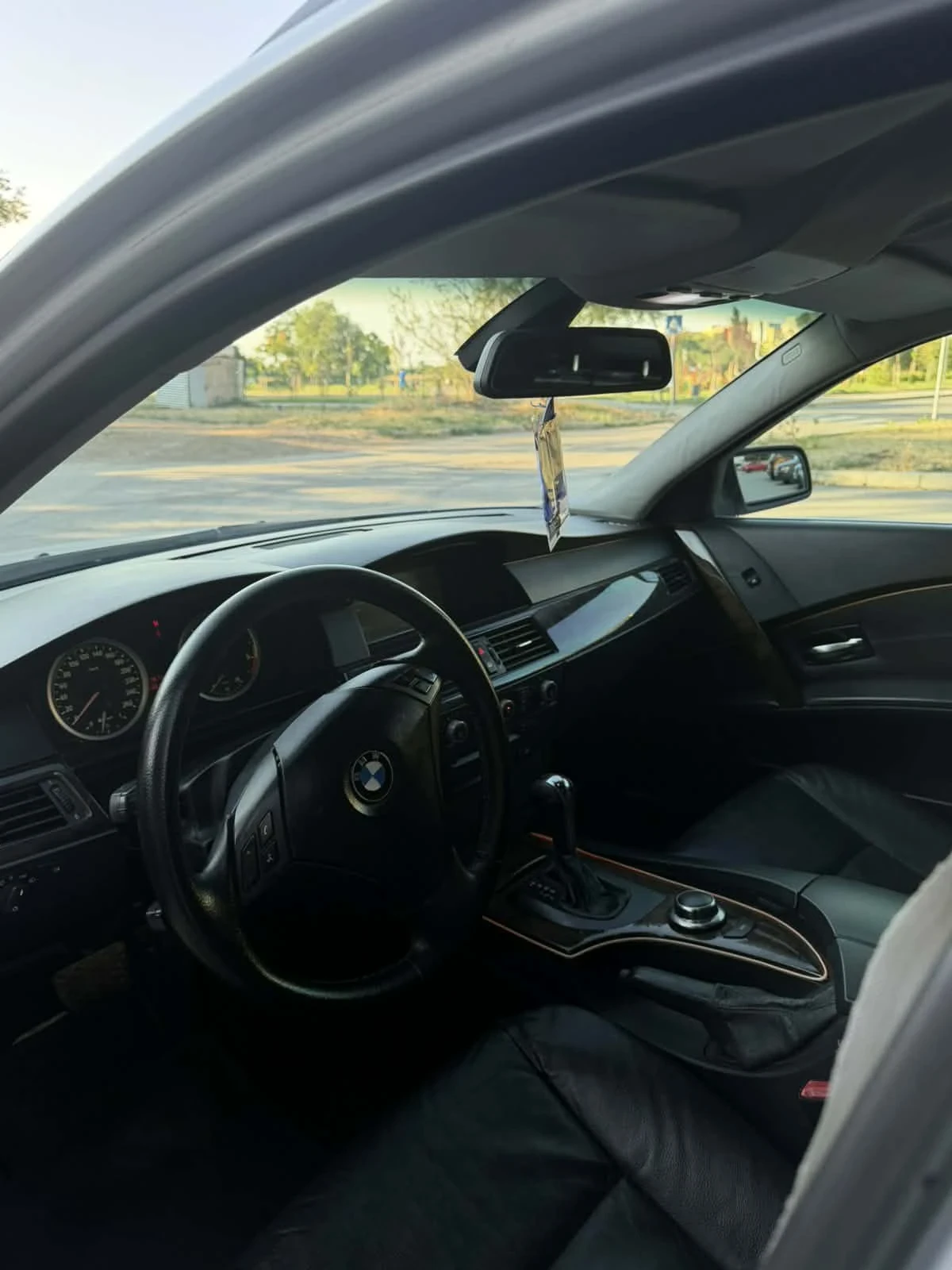 BMW 530 E61, снимка 4 - Автомобили и джипове - 56318113